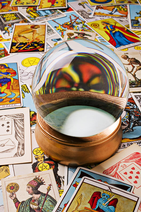 Crystal ball and tarot cards Photograph by Garry Gay