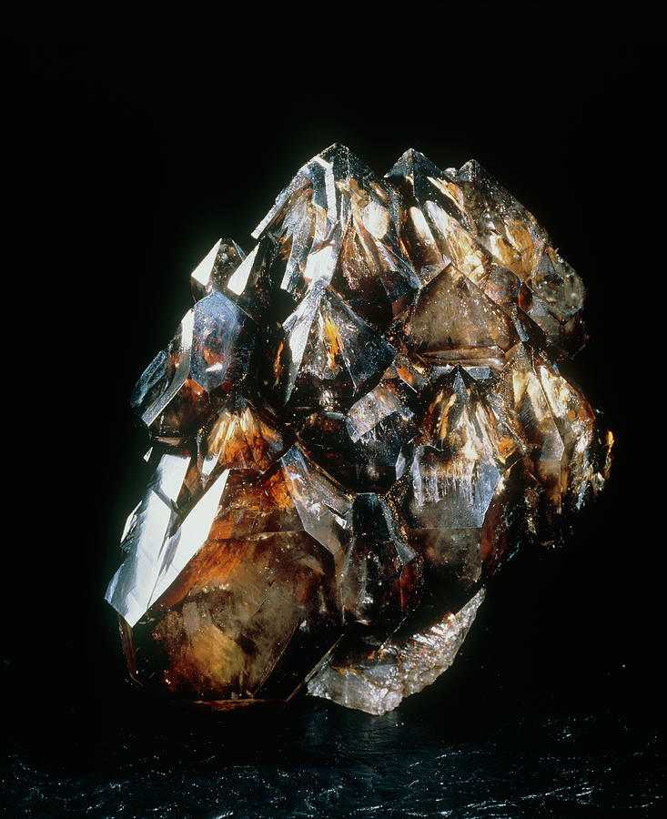 Crystals Of Smoky Quartz Photograph by Roberto De Gugliemo/science Photo Library