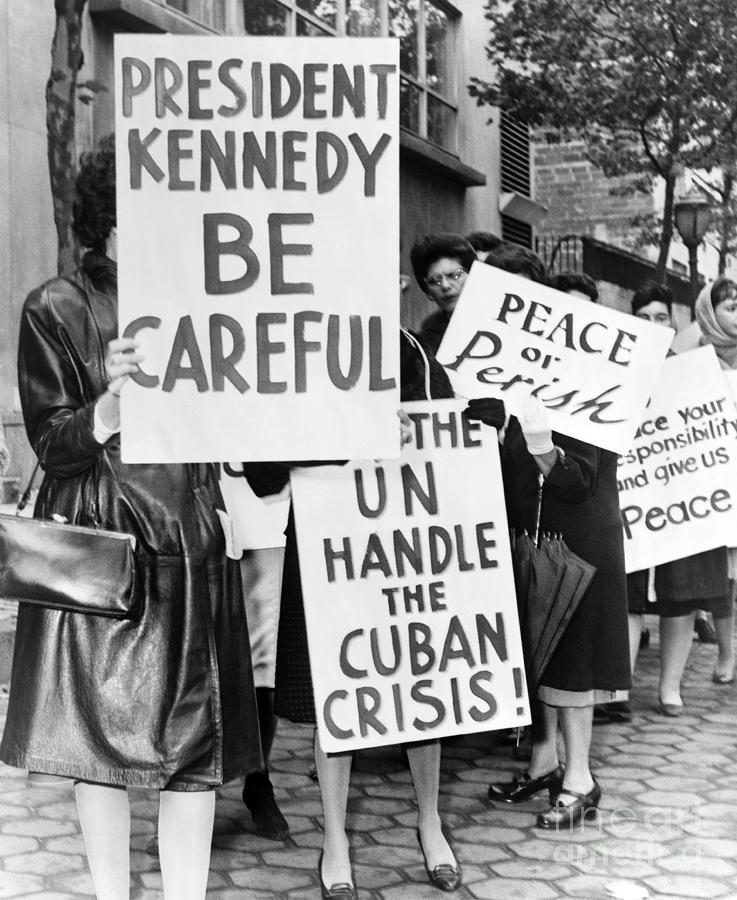 Cuban Missile Crisis Protest, 1962 Photograph By Library Of Congress