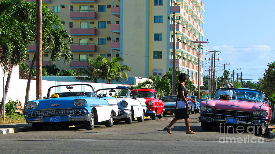 Cubano Taxi Photograph by Anita Braconnier
