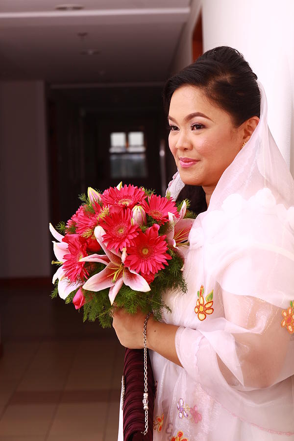 Bride Photograph - Cui Is Flora Mos Cado by SAIGON De Manila 