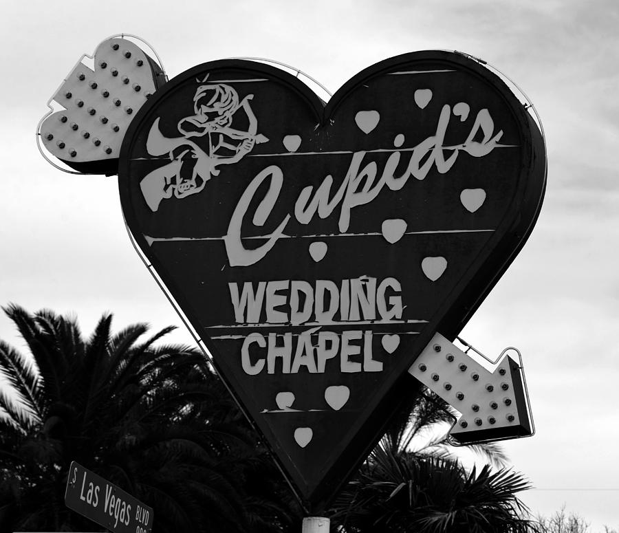 Las Vegas Blvd Photograph - Cupids Wedding Chapel Las Vegas by David Lee Thompson