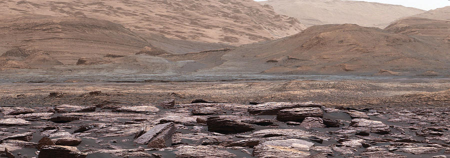 Curiosity Mars Rover View Of Lower Photograph by Science Source