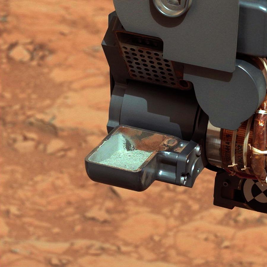Curiosity Rover Drilling Sample Photograph by Nasa/jpl-caltech/msss/science Photo Library