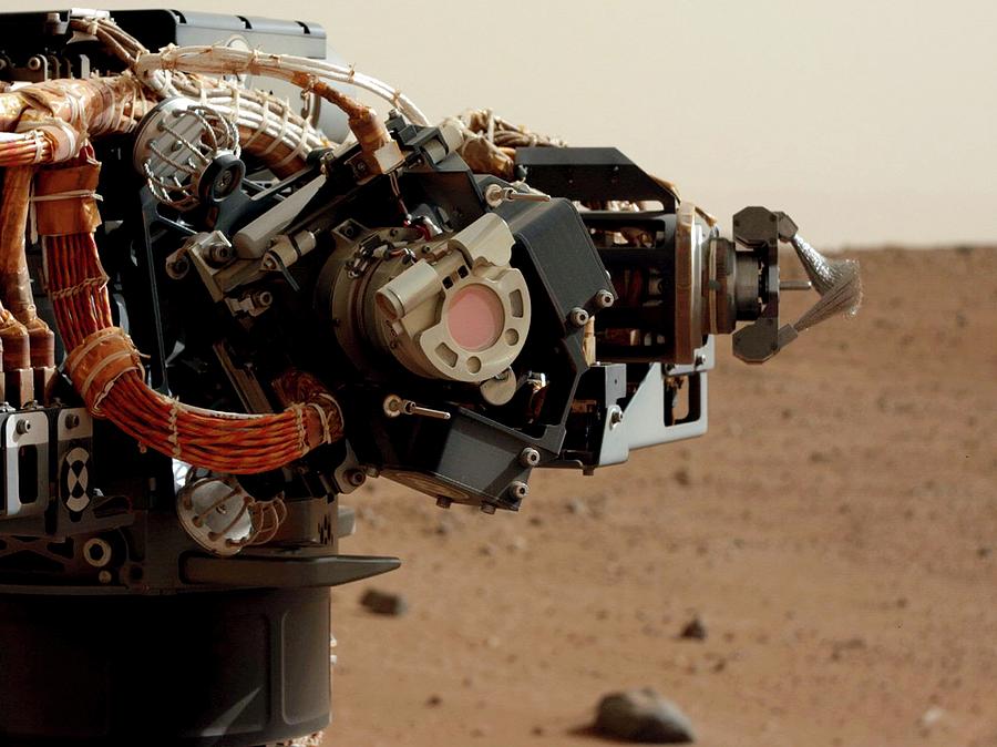 Curiosity Rovers Mahli Camera Photograph by Nasa/jpl-caltech/msss/science Photo Library