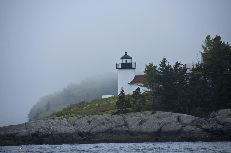 Curtis Island Lighthouse Photograph by Daniel Hebard