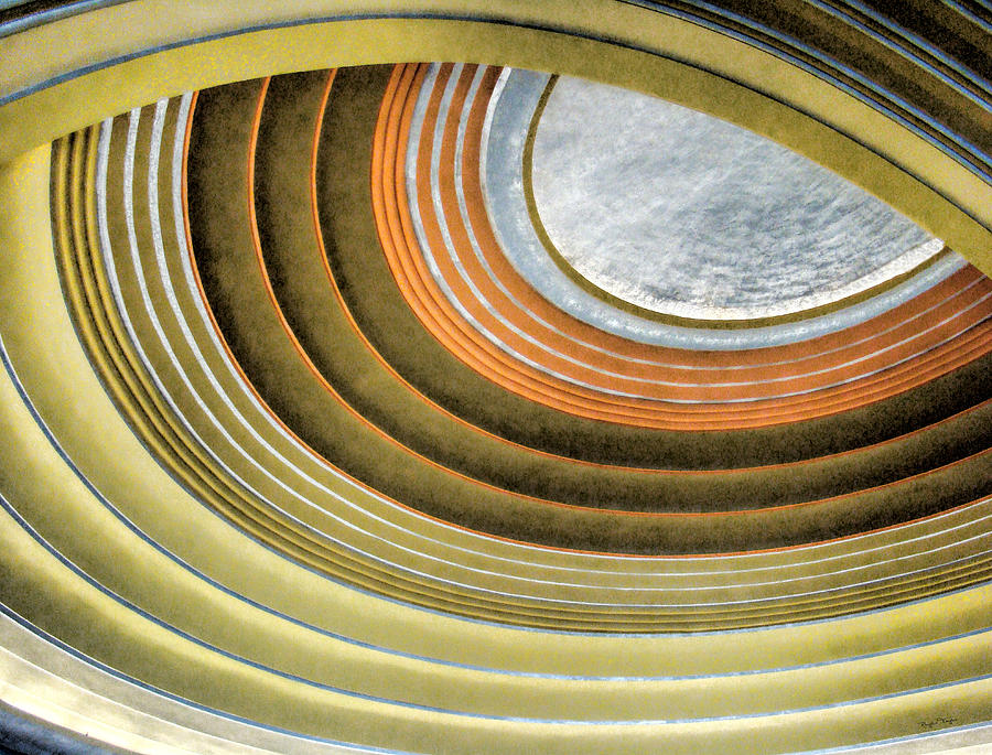 Cincinnati Photograph - Curving ceiling by Phyllis Taylor