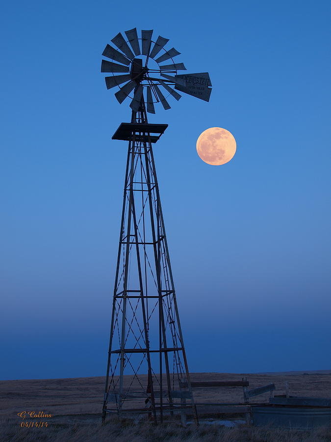 Windmill Photograph - Dakota Moon by Gordon Collins