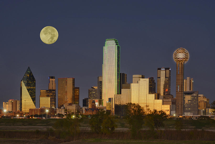 Dallas Photograph - Dallas Moon by Christian Heeb