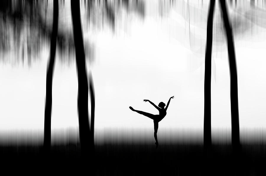 Black And White Photograph - Dancing by Bocah Bocor