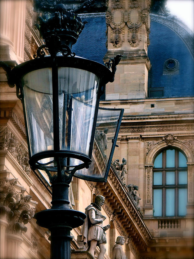 Dawn At The Louvre Photograph by Ira Shander