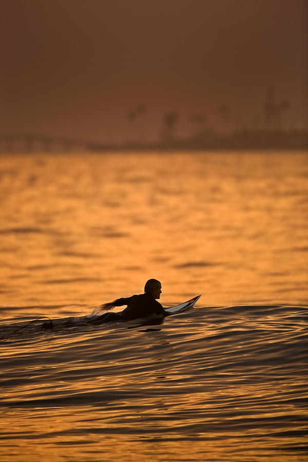 Dawn Paddle Out  C6J2356 Photograph by David Orias