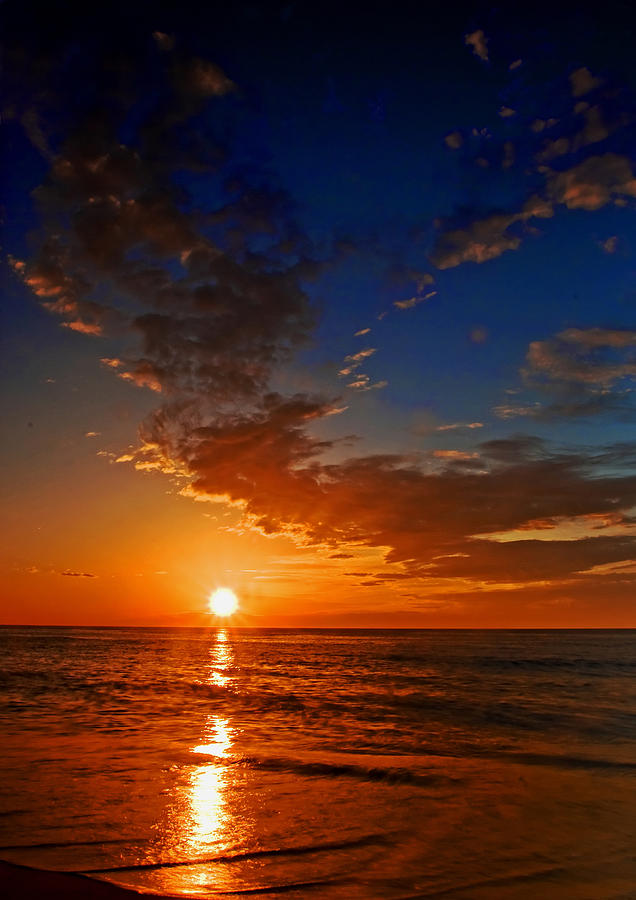 Daybreak at the  Delmarva seashore Photograph by Bill Jonscher