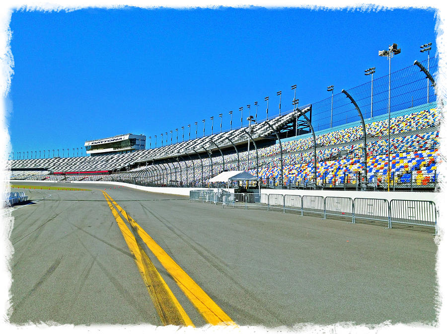 Daytona 500 Photograph by Carl Bailey - Fine Art America