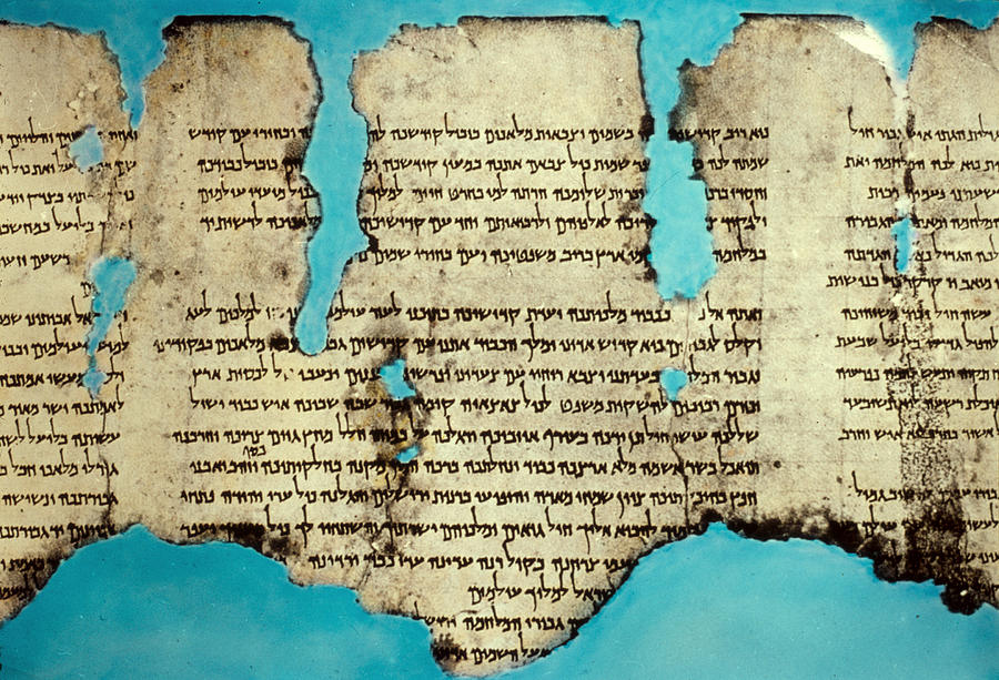 Dead Sea Scrolls Photograph by Granger
