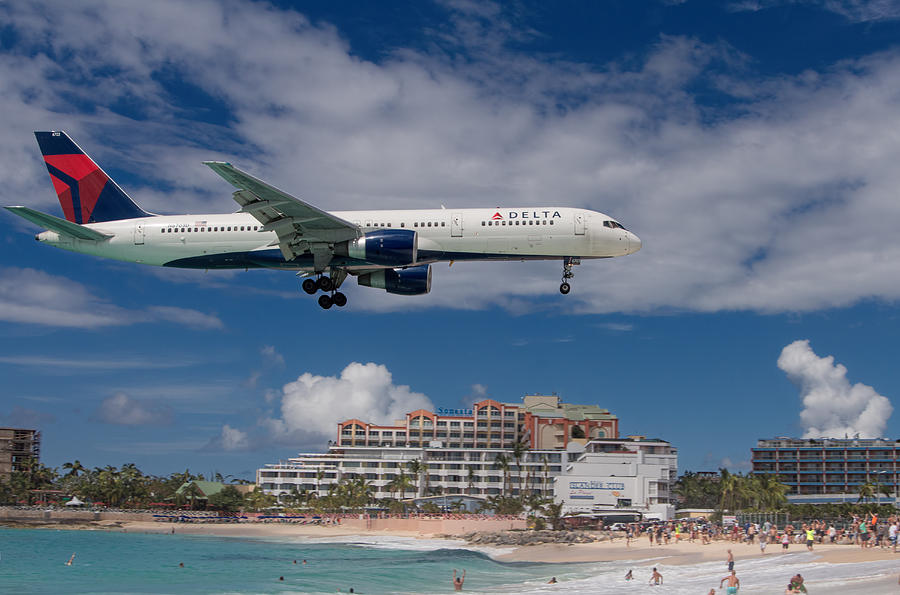 Delta Air LInes landing at St. Maarten Photograph by David Gleeson