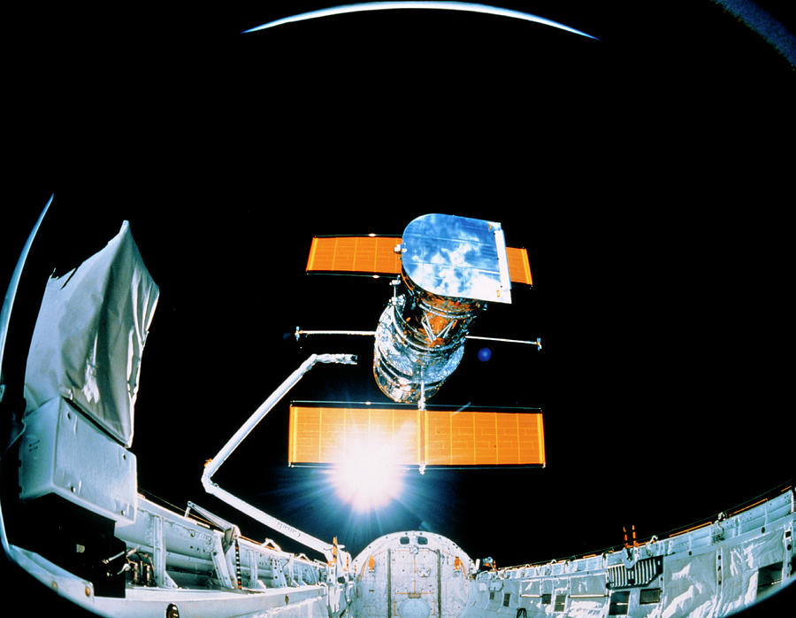 Deployment Of Hubble Space Telescope Photograph by Nasa/science Photo Library