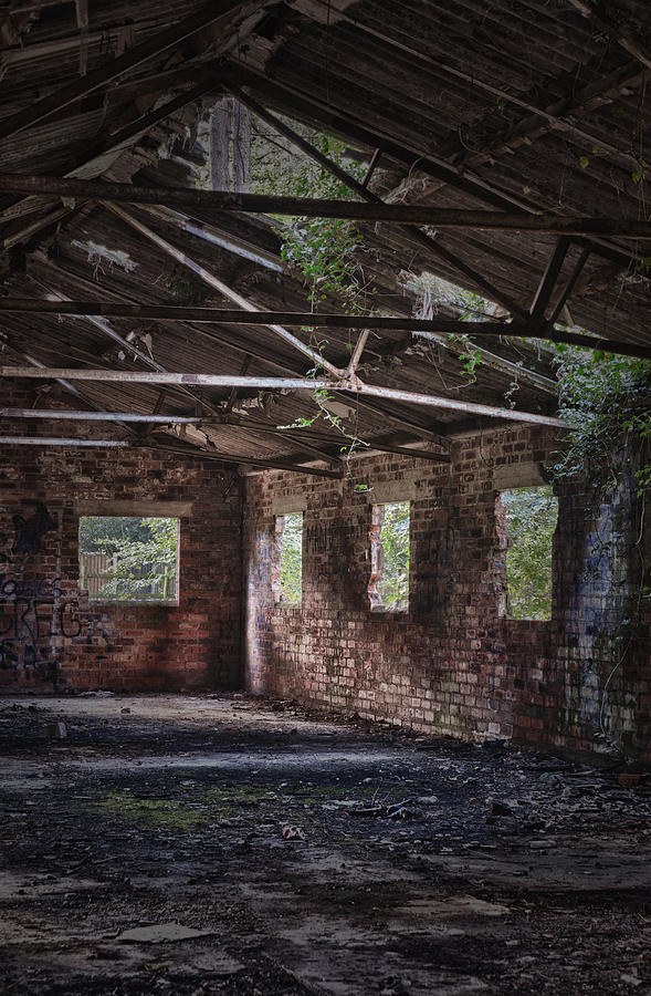 Derelict Building Photograph by Amanda Elwell - Fine Art America