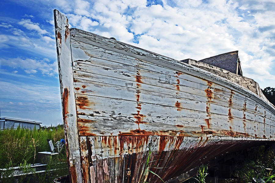 Derelict Workboat in Greenbackville Photograph by Bill Swartwout