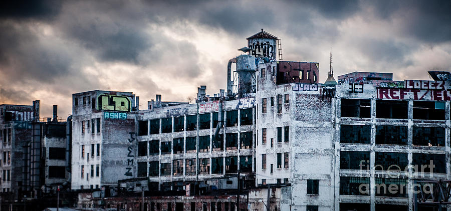 Detroit Abandon Building Photograph by Ronald Grogan