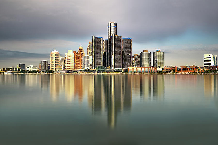 Detroit Michigan Skyline Reflections Photograph by Linda Goodhue Photography