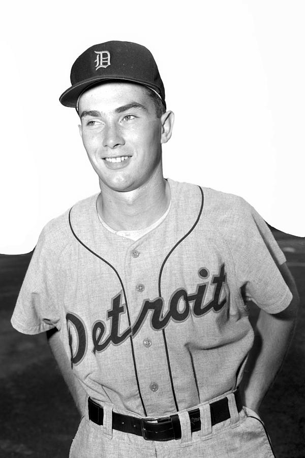 Detroit Tigers v New York Yankees Photograph by Kidwiler Collection Detroit Tigers v New York Yankees Photograph by Kidwiler Collection