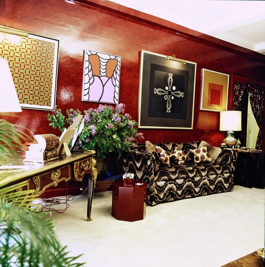 Diane Von Furstenbergs Living Room Photograph by Horst P. Horst
