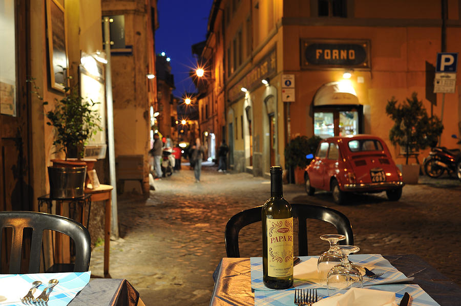 Dinner al fresco  in Rome Photograph by PacoRomero