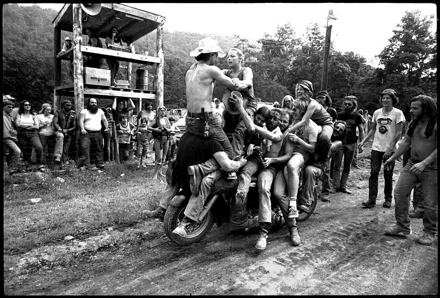 Bikers Photograph - Dirt Drags by Doug Barber