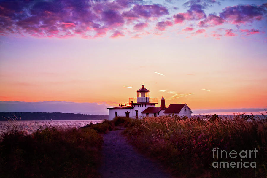 Seattle Photograph - Discovery Park Lighthouse by Sylvia Cook