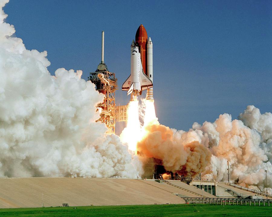 Discoverys First Launch Photograph by Nasa/science Photo Library