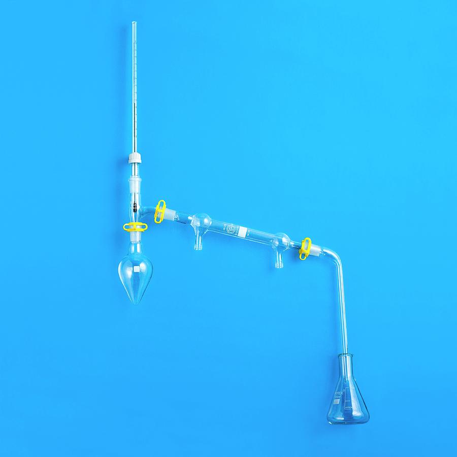 Distillation Apparatus Photograph by Science Photo Library