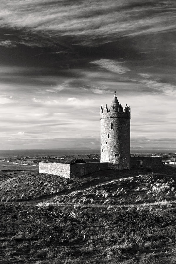 Doonagore Castle Ireland Photograph by Pierre Leclerc Photography