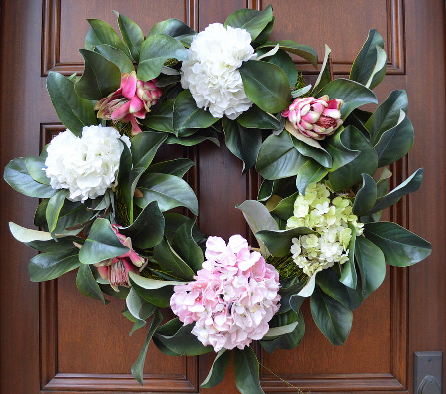 Flower Photograph - Door wreath by Linda Covino