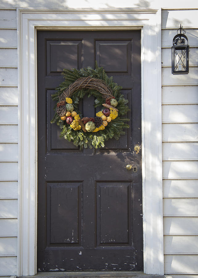 Christmas Photograph - Doors of Williamsburg 02 by Teresa Mucha