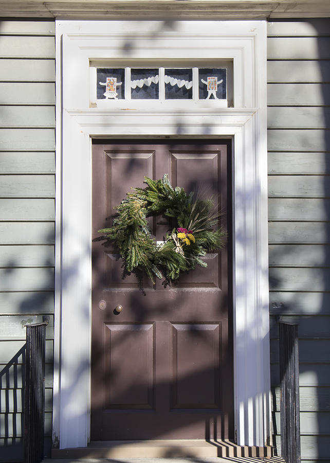 Christmas Photograph - Doors of Williamsburg 05 by Teresa Mucha