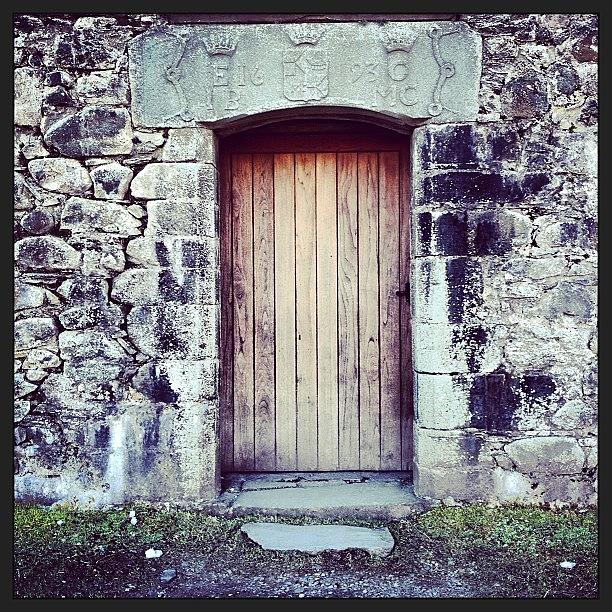 Castle Photograph - Doorway Into Kilchurn Castle by Charlotte Lyons