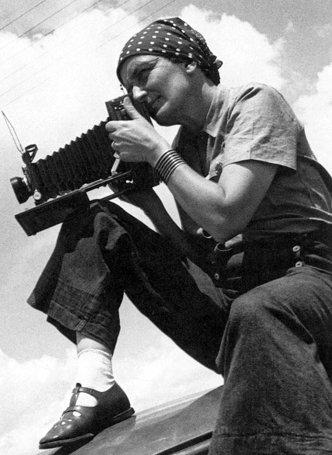 Dorothea Lange (1895-1965) Photograph by Granger