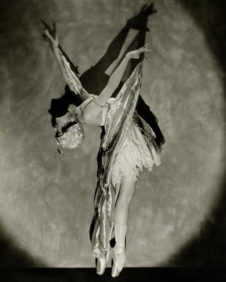 Dorothy Dilley In The Butterfly Dance Photograph by Nickolas Muray