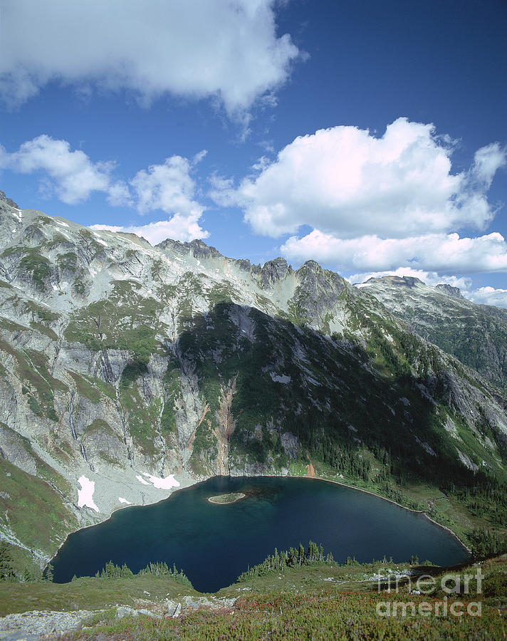 Doubtful Lake At Cascade Pass Photograph by Tracy Knauer - Fine Art America