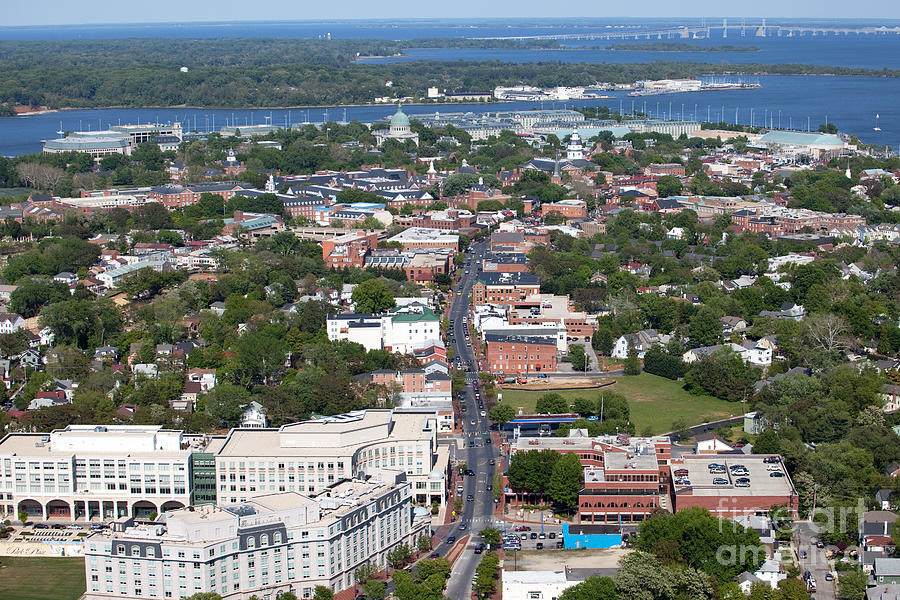 City Photograph - Downtown Annapolis by Bill Cobb