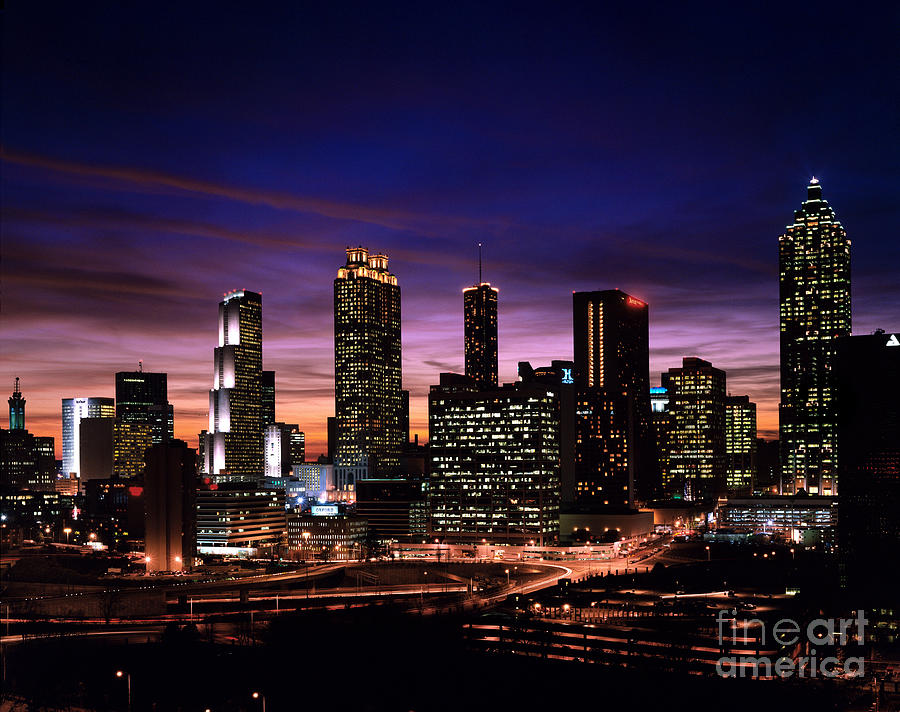 Downtown Atlanta Skyline At Dusk Photograph by Rafael Macia