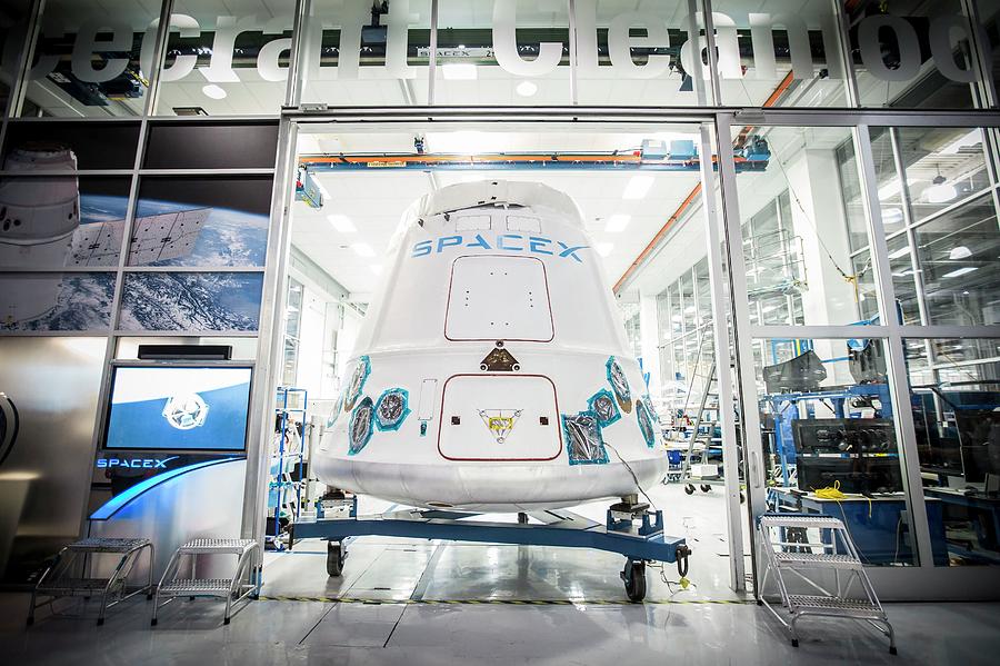Dragon Spacecraft At Spacex Headquarters Photograph by Spacex/science Photo Library