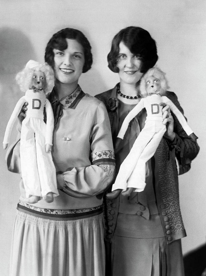 Des Moines Photograph - Drake U Cheerleader Dolls by Underwood Archives