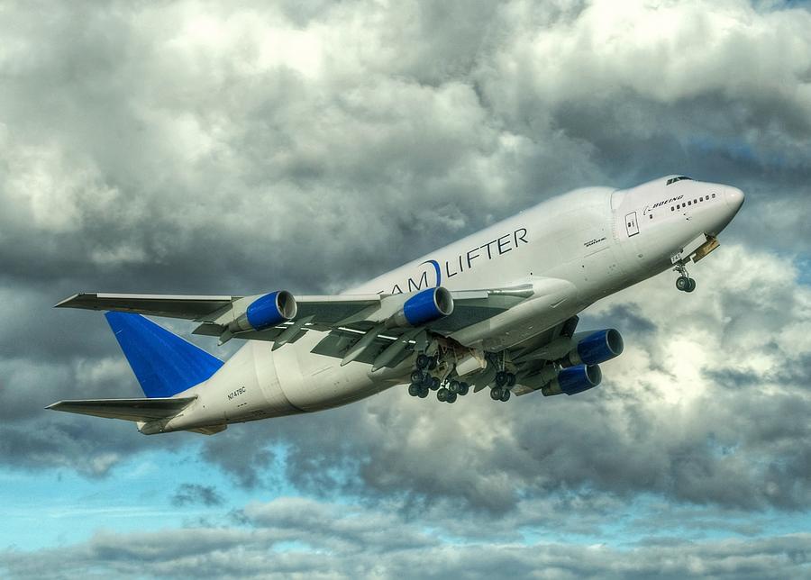 Jet Photograph - Dreamlifter Takeoff by Jeff Cook