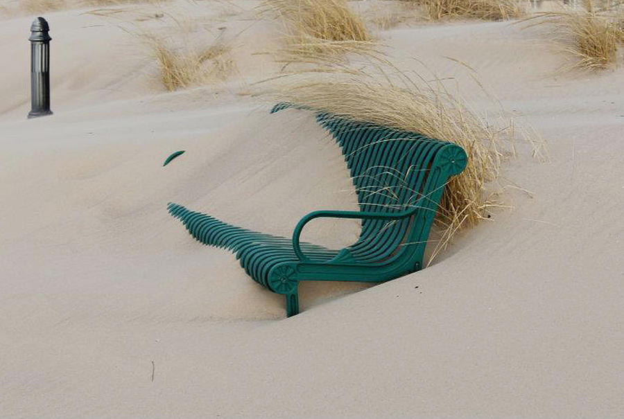 Drifting sands Photograph by Lois Tomaszewski