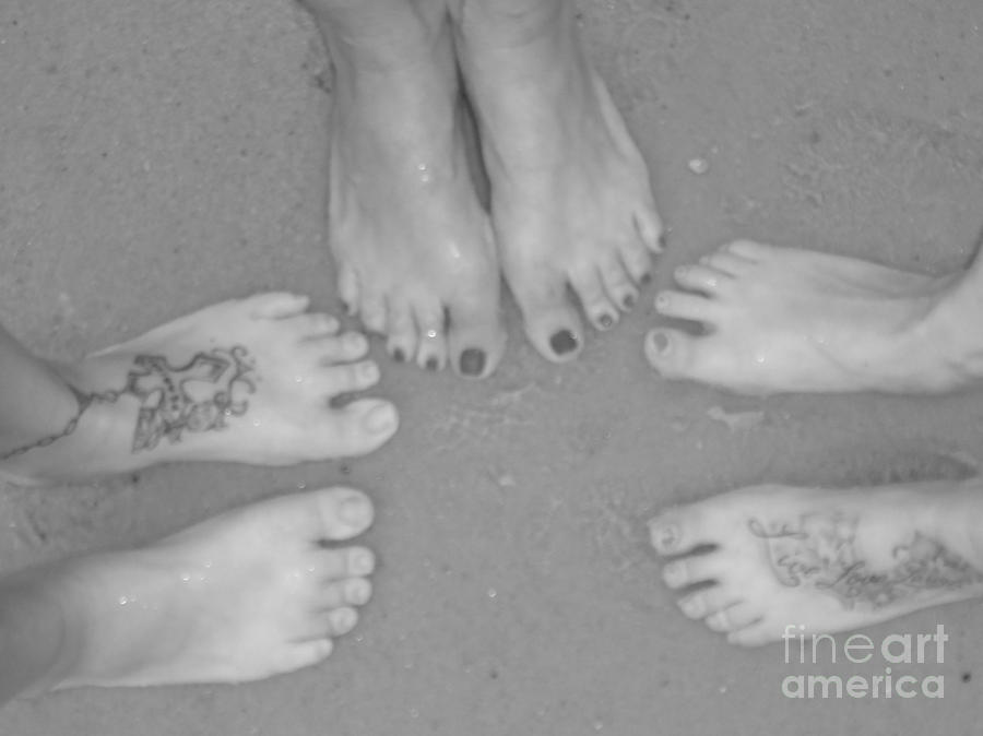 Dry Feet..... Photograph by WaLdEmAr BoRrErO