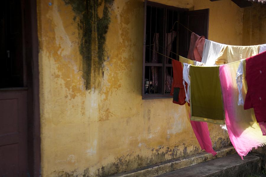 Cochin Photograph - Drying In The Sun by Lee Stickels