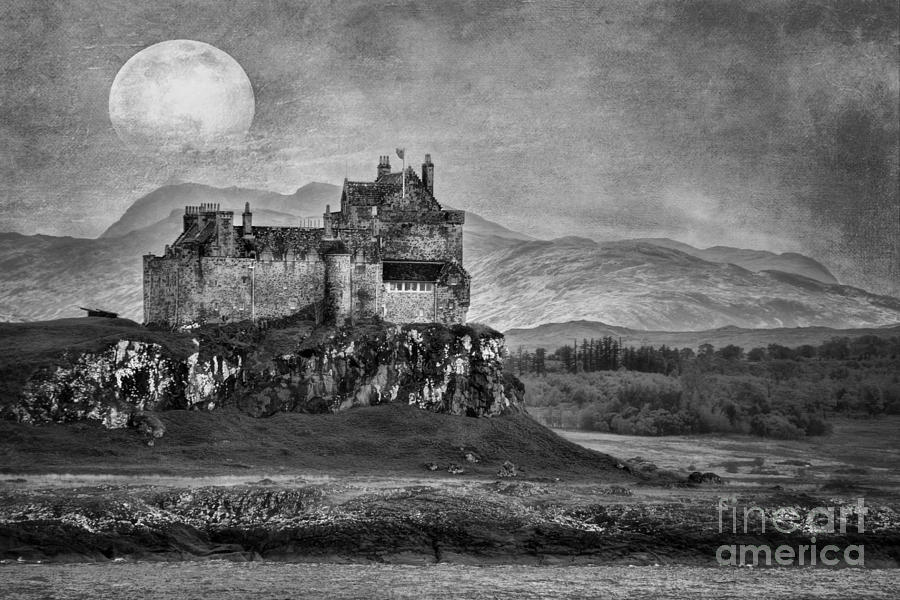 Black And White Photograph - Duart Castle Scotland by Juli Scalzi