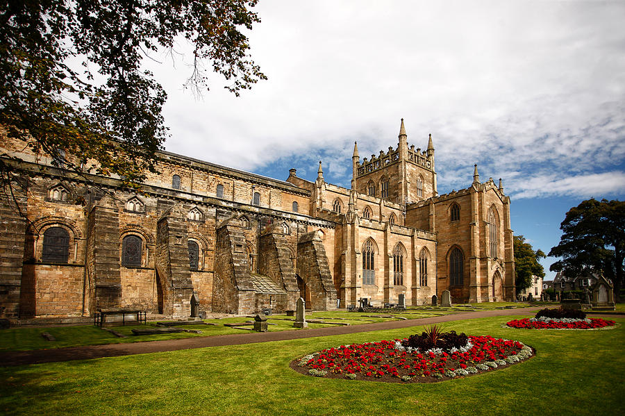 Architecture Photograph - Dunfermline Abbey by John Fotheringham